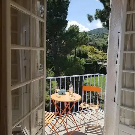 3 Vue Apartment *